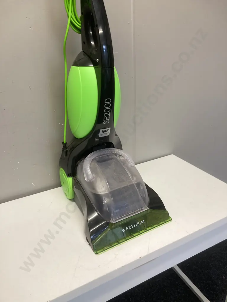 Wertheim SE2000 Deep Cleaning Carpet Shampooer Image 1++