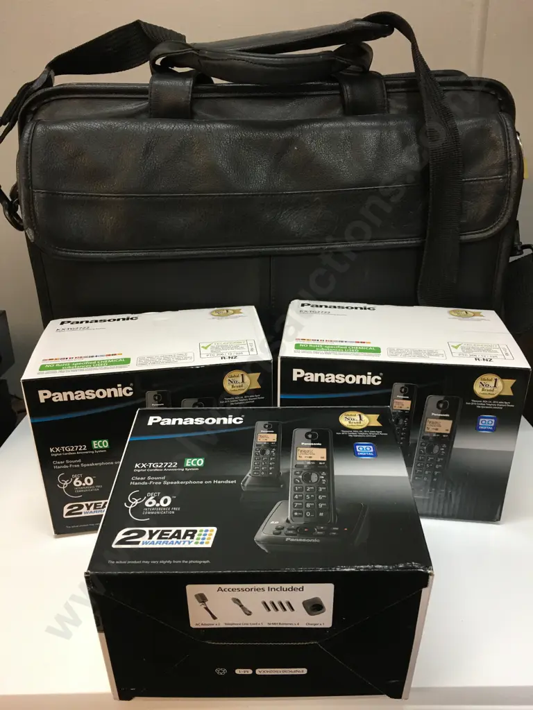 Dell Laptop Bag & Panasonic Phones x3 Model KX-TG2722 Image 1++