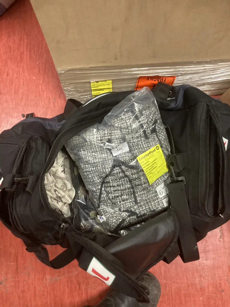 Box lot Tape, New Sunglasses, Tea Infusers, Castrol Bag, Sofa Cover, Hat, Budpac Custom Cut Panels x 4 - 1200x600x3 Etc Image 1++