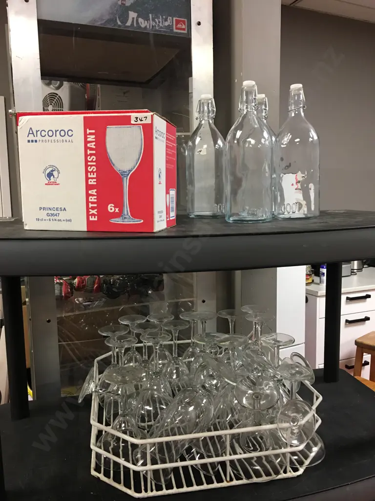 28 Stemmed Glasses in Tray & Boxed Wine Glasses, Boxed Princesa Glasses & 4 Clip Top Glass Bottles Image 1++