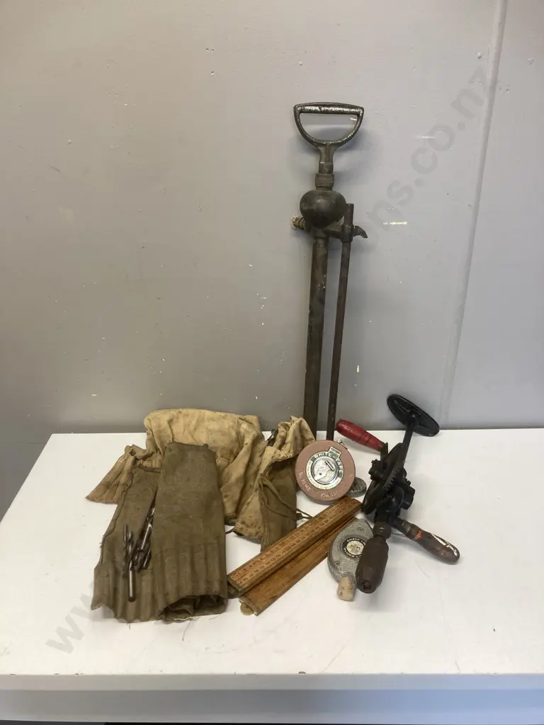 Antique & Vintage Tools Including Stirrup Pump Image 1++