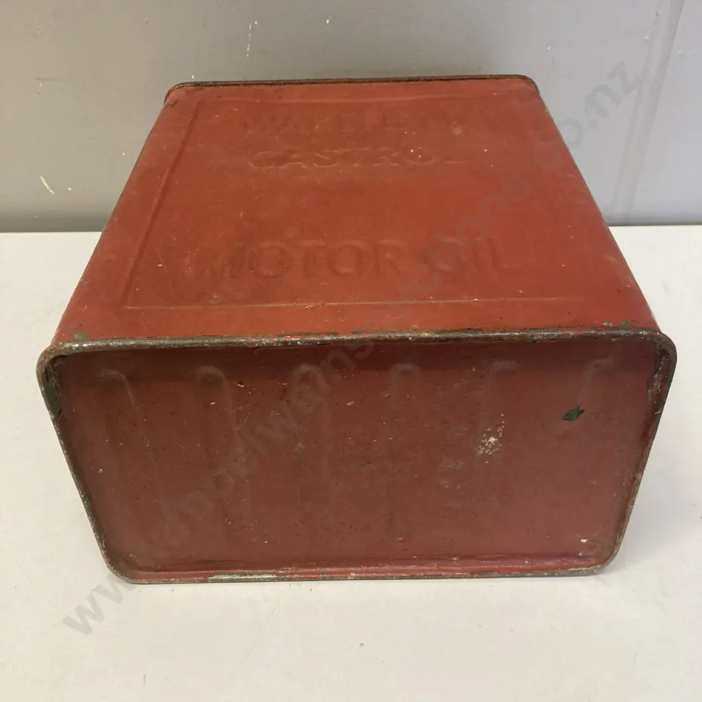 Vintage Wakefield Castrol Motor Oil 2 Gallon Tin Image 1++