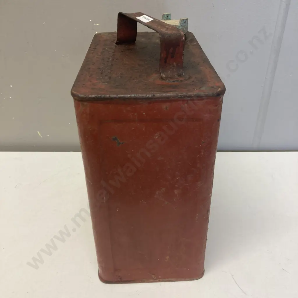 Vintage Wakefield Castrol Motor Oil 2 Gallon Tin Image 1++