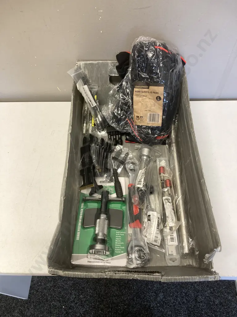 Box lot Tools, Work Gloves Etc Image 1++
