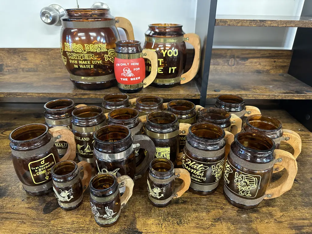 Vintage Brown Glass Beer Steins Image 1++