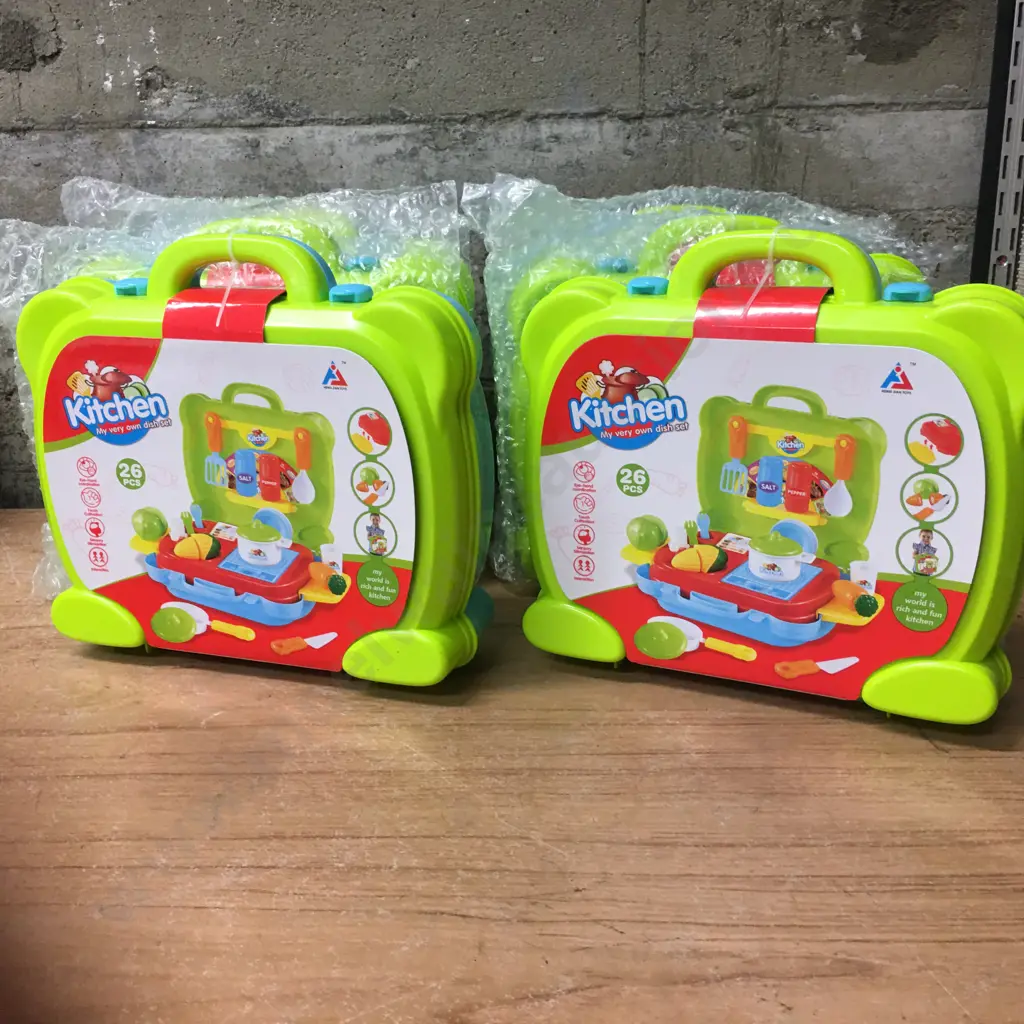 New Childrens 26 Piece Kitchen My Very Own Dish Sets Play Set x 16 Image 1++