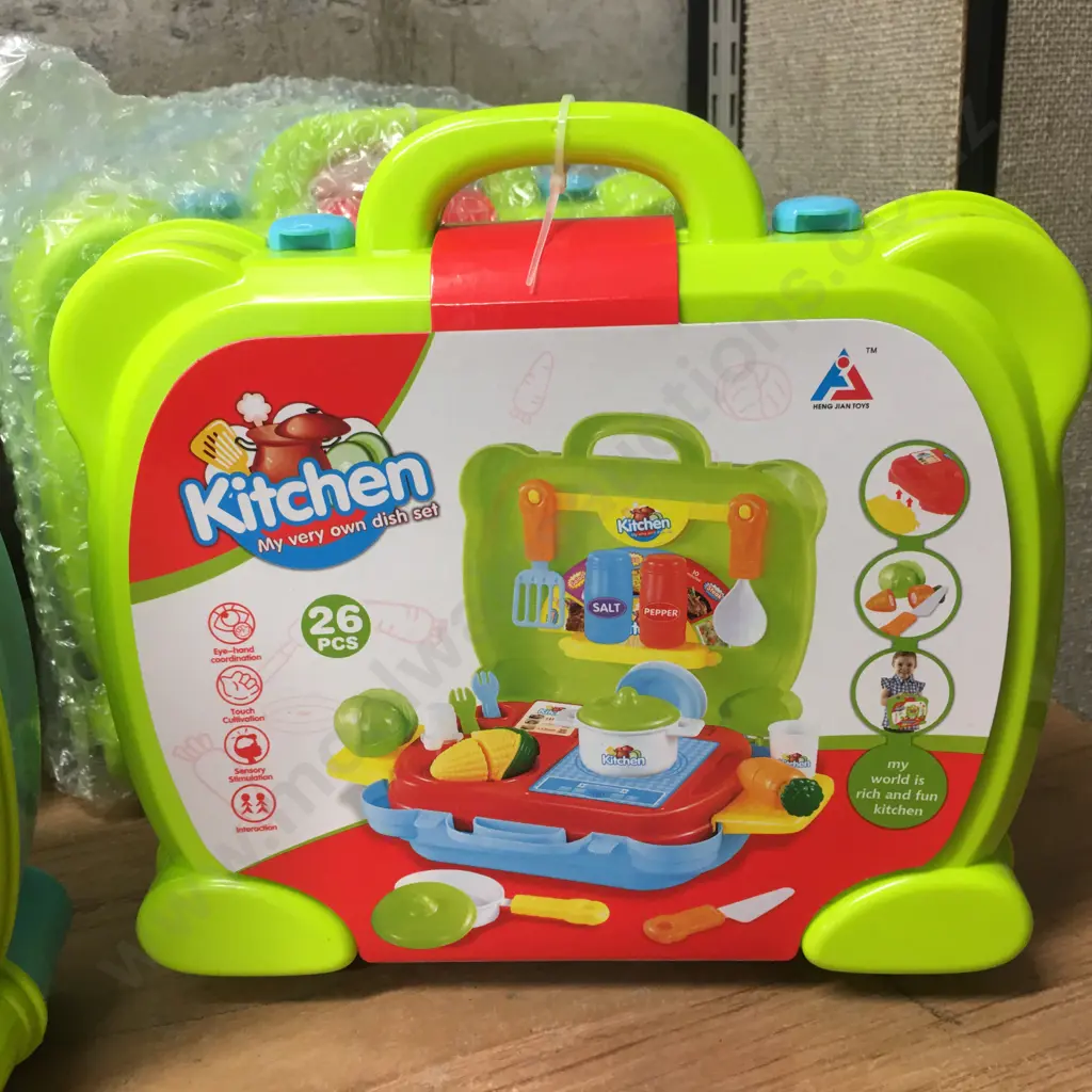 New Childrens 26 Piece Kitchen My Very Own Dish Sets Play Set x 16 Image 1++