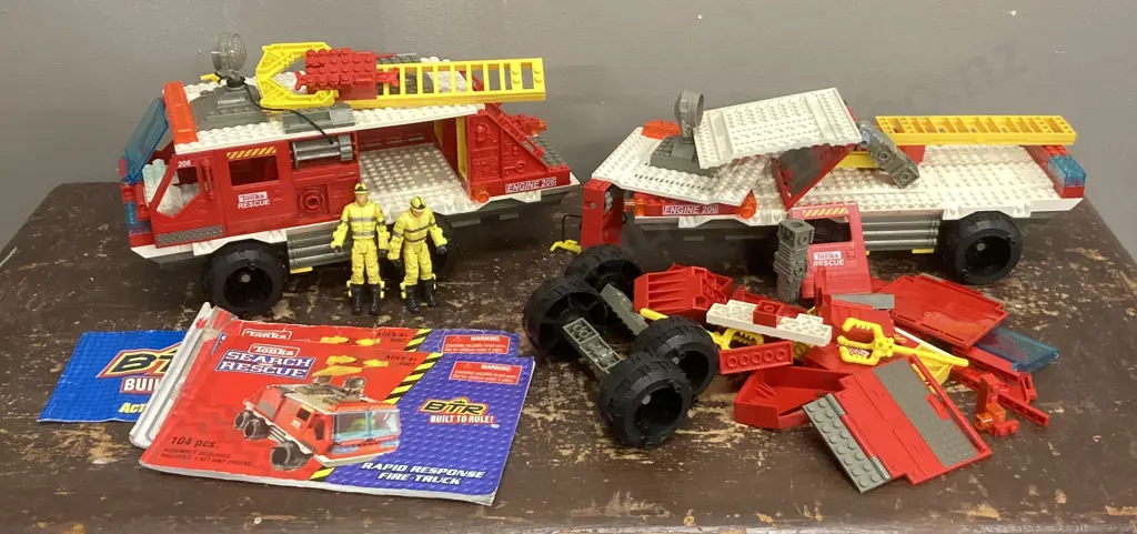 Pair of Tonka BTR Search and Rescue Rapid Response Fire Trucks With 2 Action Figures (Playwear & As Found) Image 1++