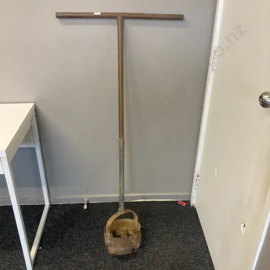 Vintage Steel Post Hole Digger. 131 x 63cm Dia 20cm