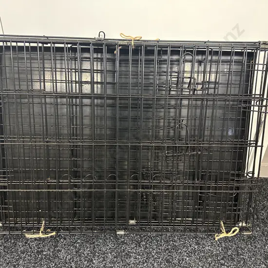Black Dog Crate