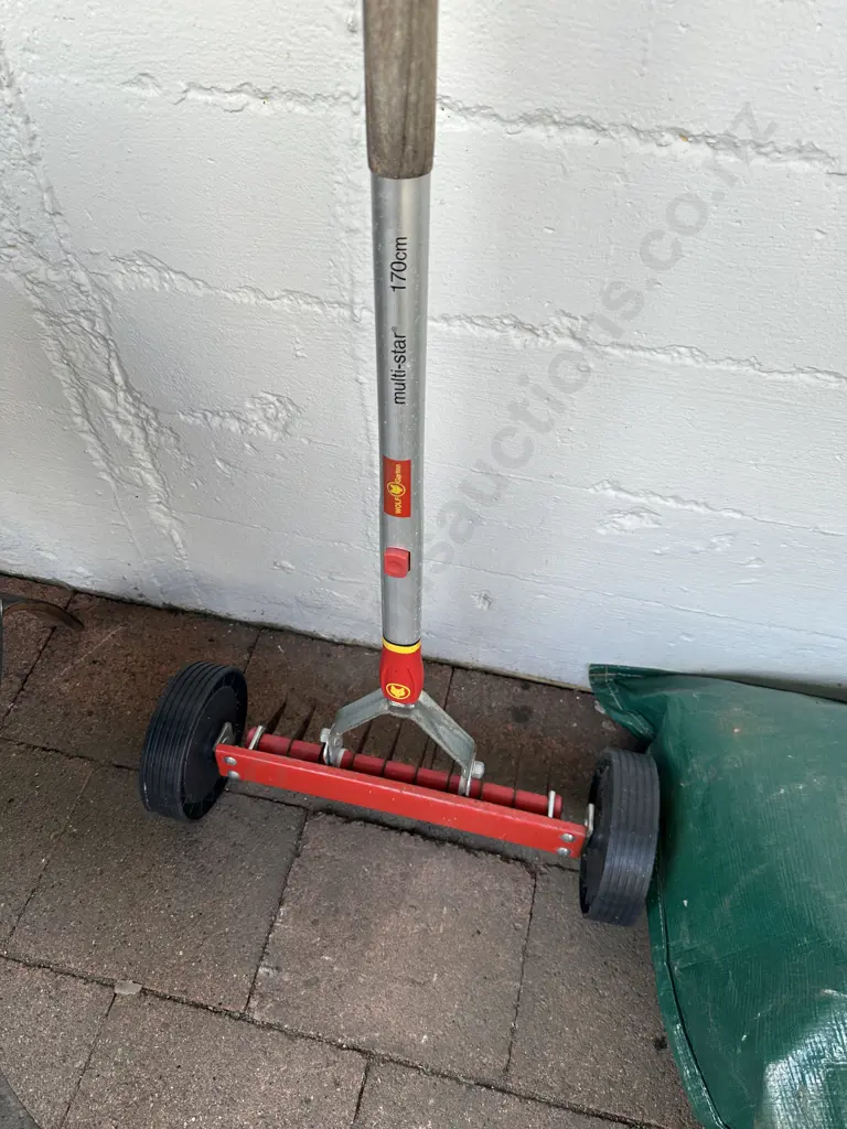 WOLF-Garten Multi-Star Scarifying Lawn Rake with Wheels. L170cm Image 1++