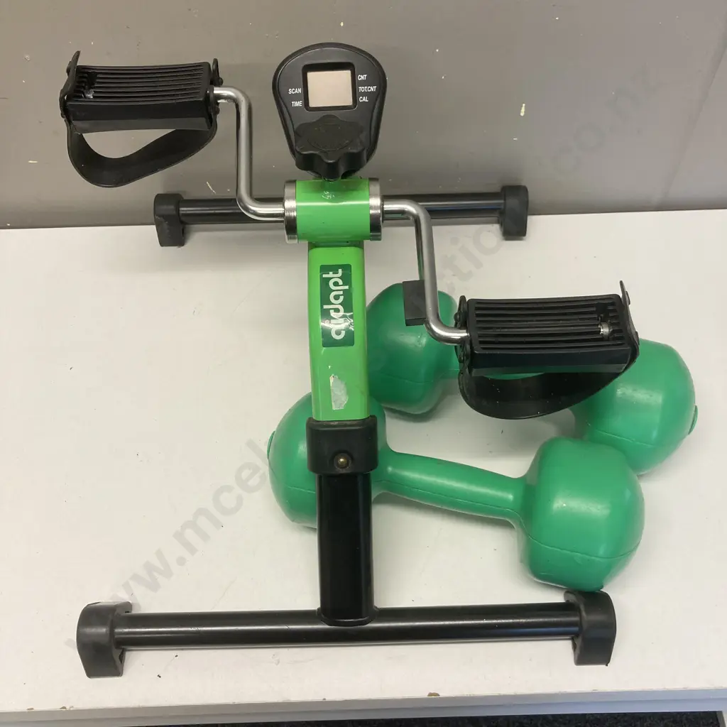 AIDAPT Armchair Exercycle & Pair of 4Kg Dumbells Image 1++