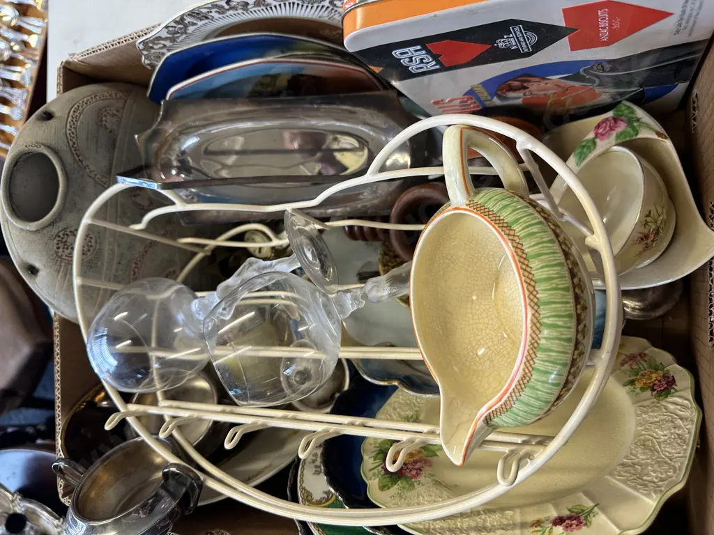 Assorted China & Vintage Items  Image 1++