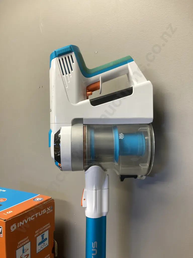 Invictus X7 Cordless Stick Vacuum With Boxed Invictus "X-Water" Attachment Image 1++