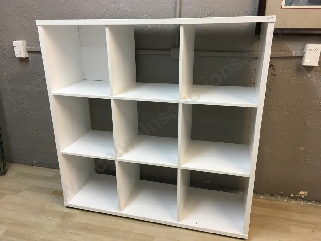 White Nine Cubed Shelf Unit H121,W120,D40cm. Image 1++
