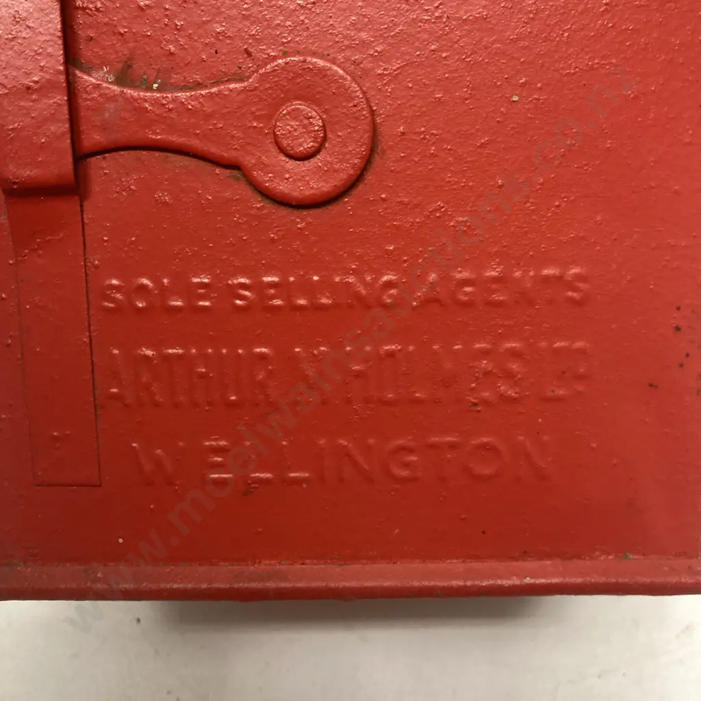 Vintage KENYONS 72 Serilite Lens Lamp - Railway Roadworks Red Lens Warning Lamp. H40cm Image 1++