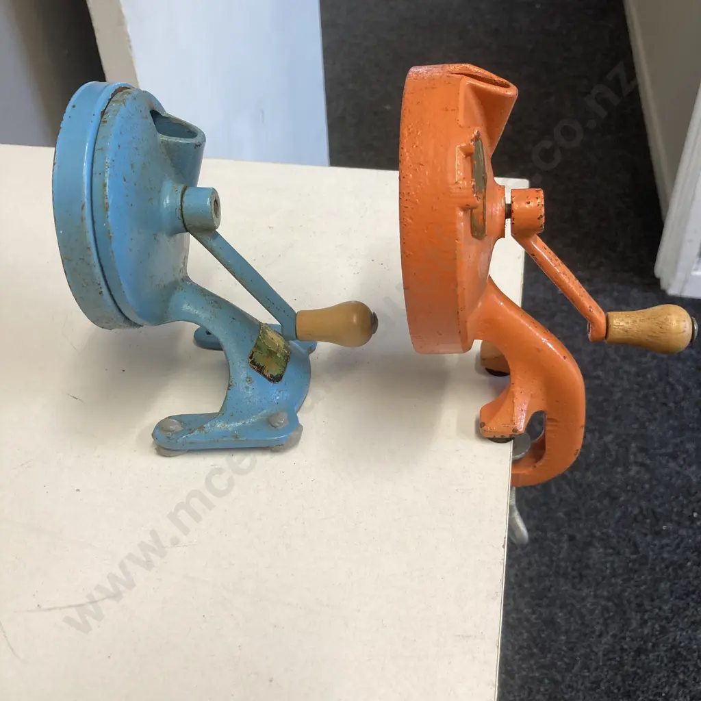 Spong Bean Slicers - Orange, Blue Image 1++