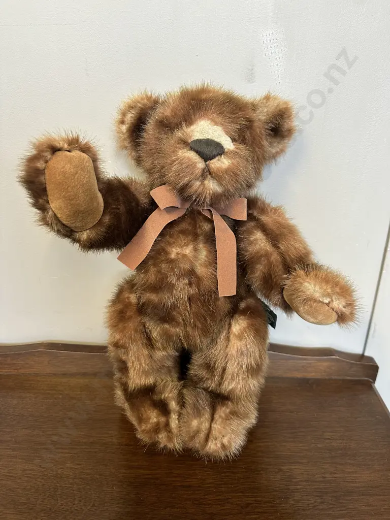 'Ebbet' Russ "Russ Berrie" 10th Anniversary Bear With Tag Image 1++