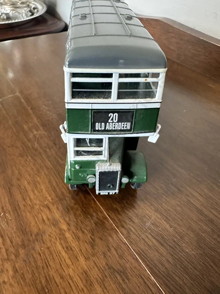 Corgi CC25502 1:50 Scale "Aberdeen Corporation Transport" Daimler Utility Bus, BRS 37 Fleet Number Image 1++