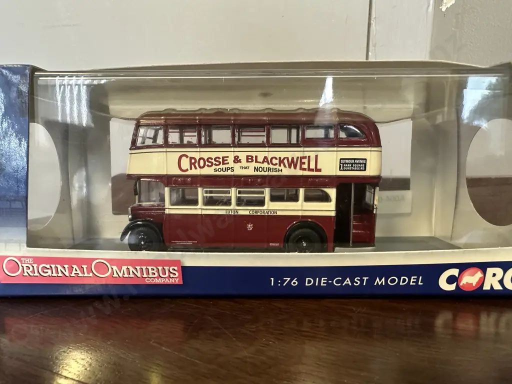 Corgi Original Omnibus Co OM41608A Crossley DD42 Luton Corp Transport Dual Destination 1 Seymour Avenue. Boxed Image 1++