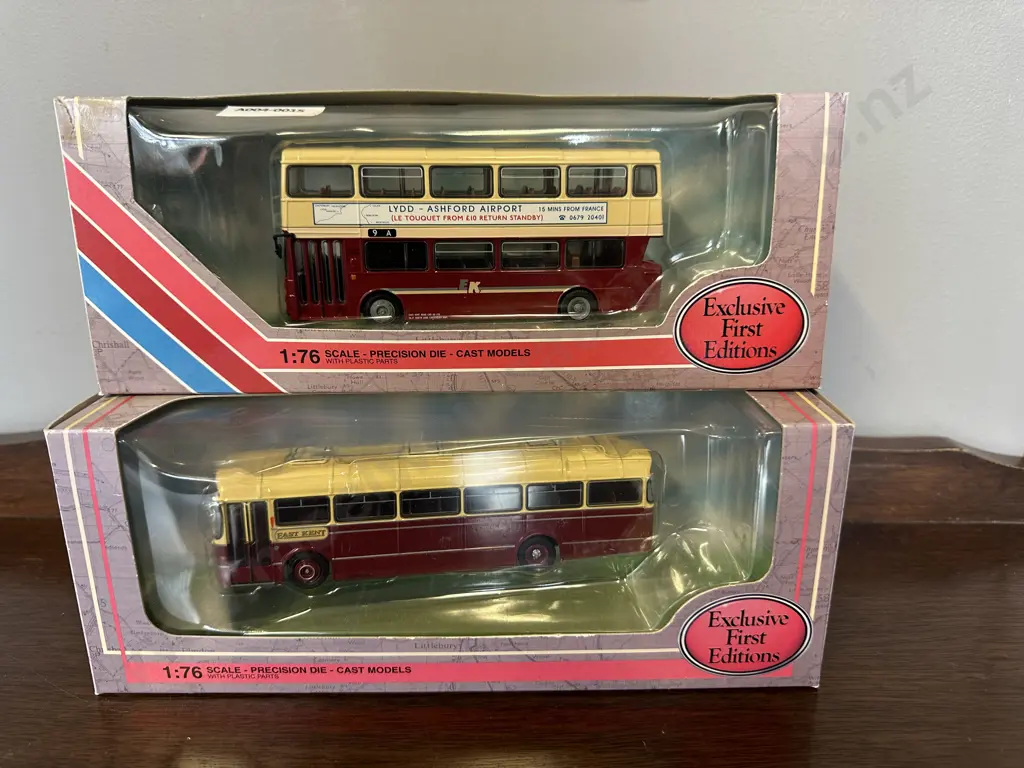 Gilbow Exclusive First Editions GM Standard Atlantean East Kent #28902 & 36' BET 6 Bay Reliance East Kent #35204, Boxed Image 1++