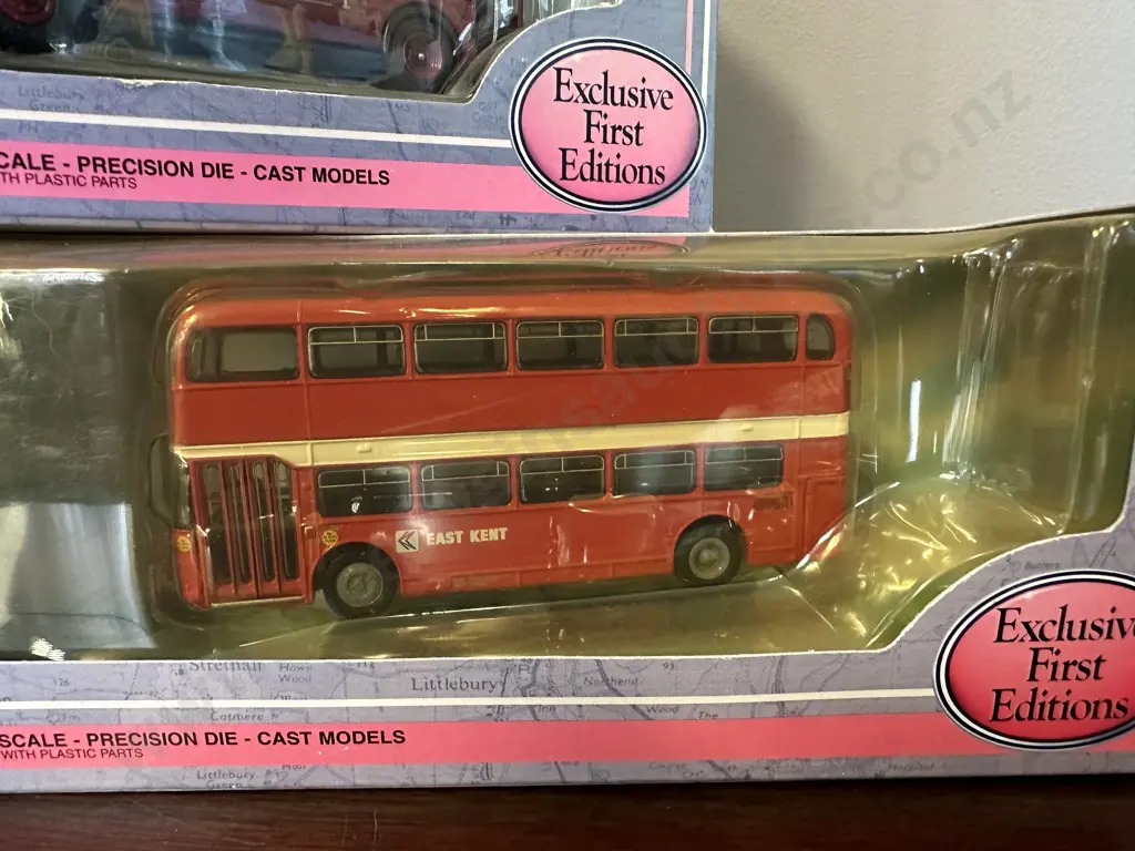 Gilbow Exclusive First Editions 1:76 Scale Leyland TDI East Kent #27307 & Bristol VRIII East Kent N.B.C #20441.  Boxed Image 1++