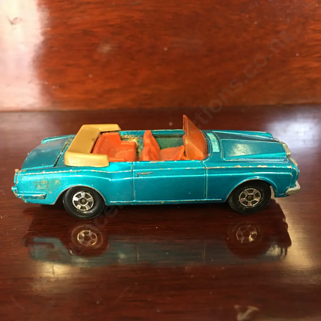 Lesney Matchbox Superfast No.69 Rolls Royce Silver Shadow Coupe Die-cast,1969 Image 1++