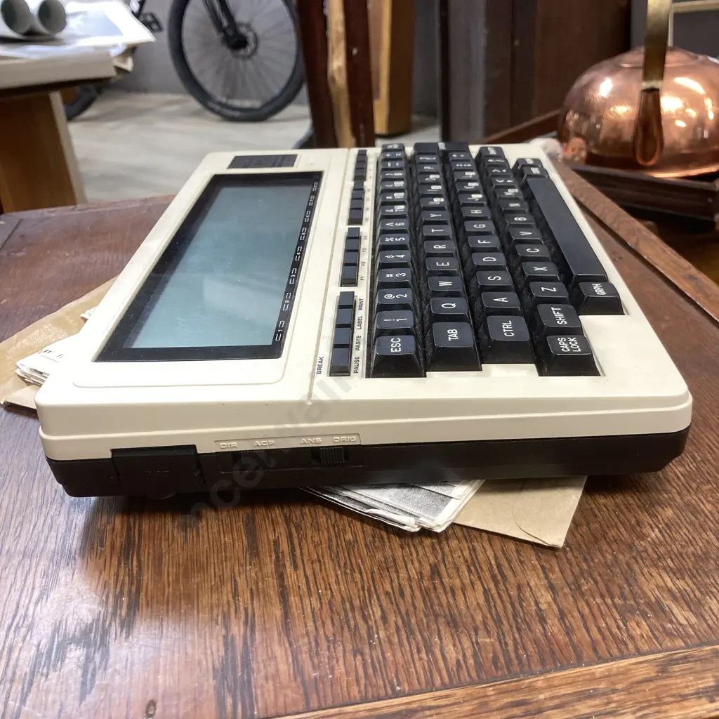 Rare Vintage Tandy TRS-80 Model 102 Portable Computer With Case & Instructions c1980s Image 1++