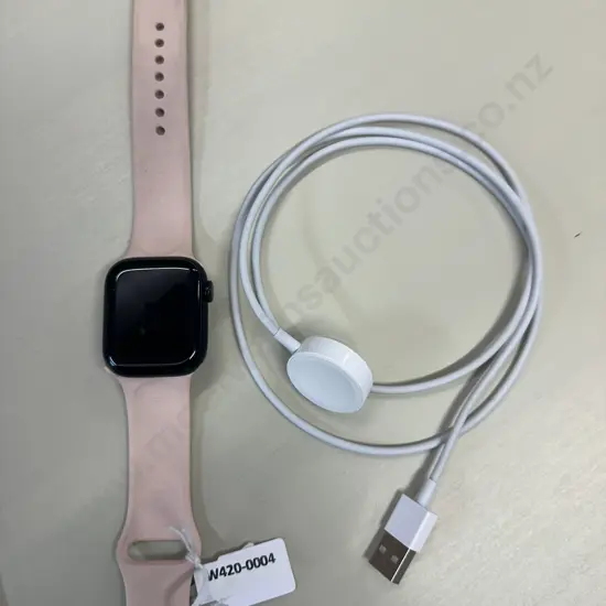 Apple Watch Series 7 With Charger