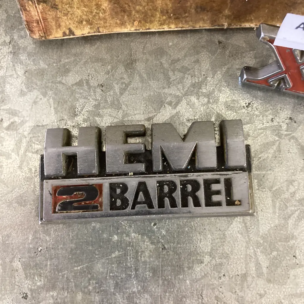 Chrysler "HEMI 2 BARREL" & "XL" Original Metal Chrome Car Emblem Badges & Valiant Australian J Series Operators Manual Image 1++