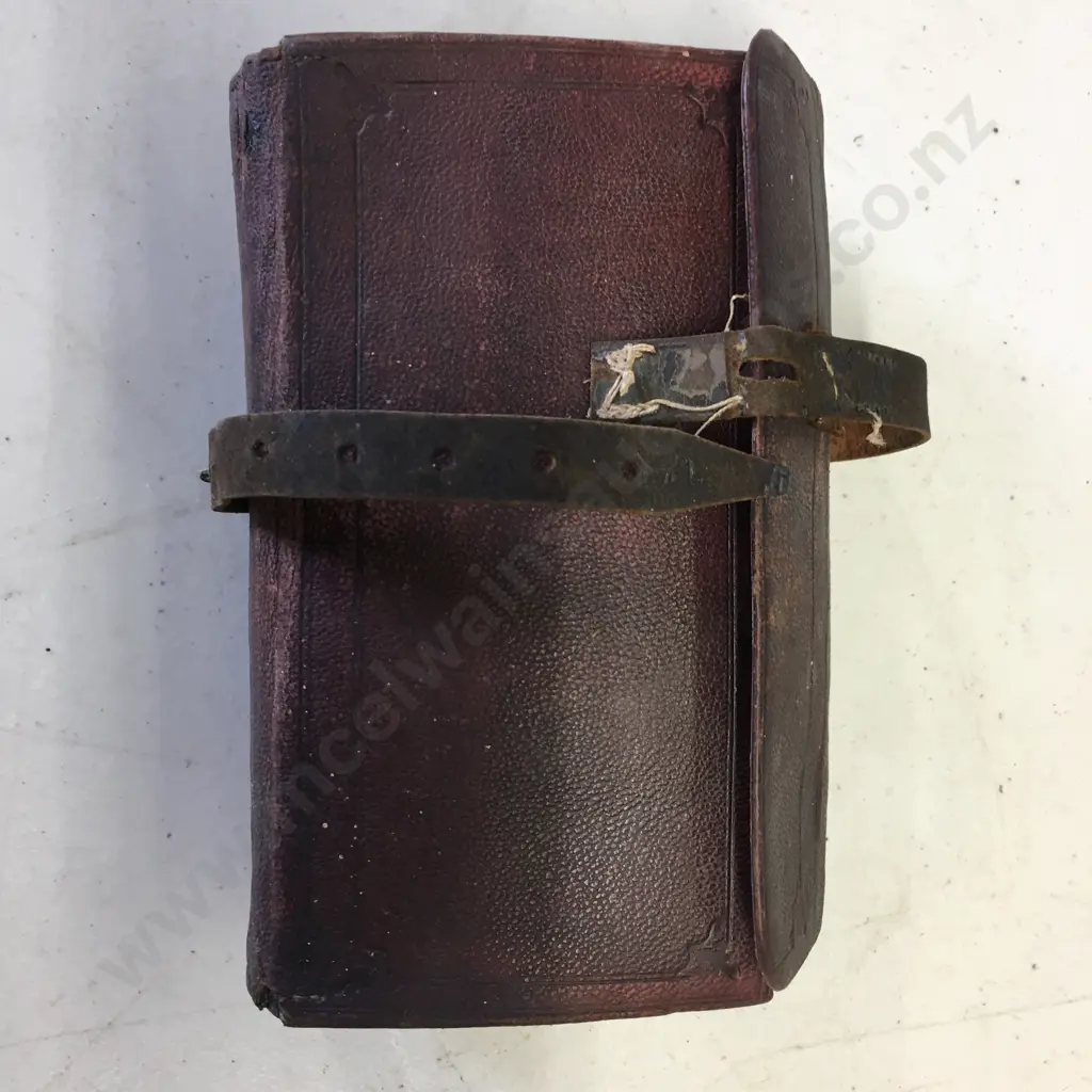 Antique Salmon/Trout Fly Wallet  Image 1++