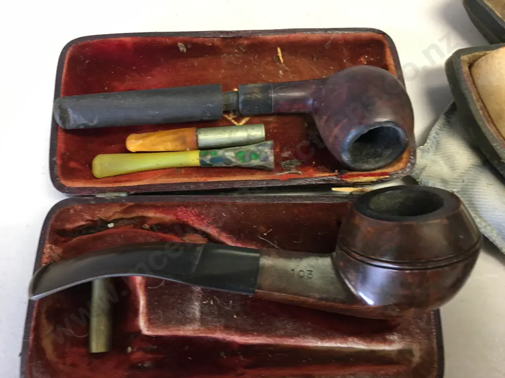 Antique Pipes & Cases Image 1++
