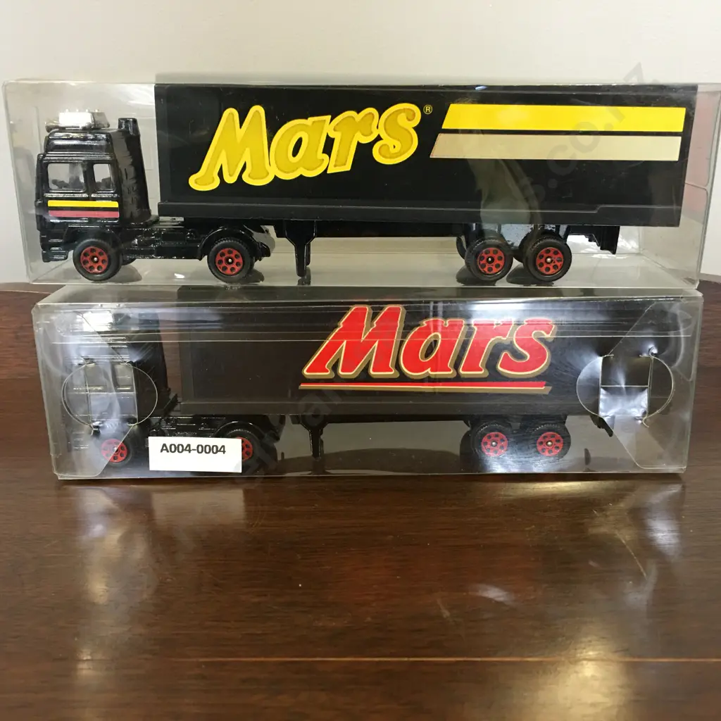 Pair of Corgi C1231 Volvo Mars Container Trucks 1:64 Diecast Vintage Image 1++