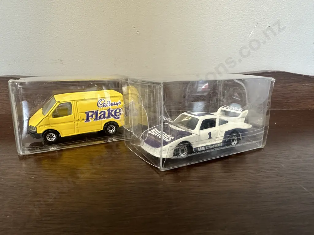 Rare Matchbox Cadbury Buttons-Racing Porsche 935-White MB41 & Ford Transit Cadbury Flake MB60 Image 1++