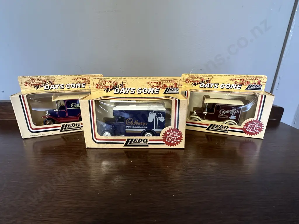 Lledo Models Of Days Gone Cadburys Vintage Trucks, Boxed Image 1++