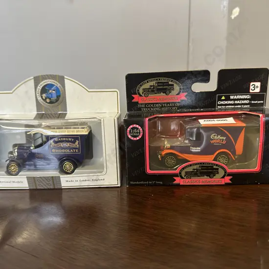 Cadbury Dunedin NZ Lledo Promo Model LP50 Bull Nose Morris Van & Classic Memories Golden Years of Trucking Model, Boxed