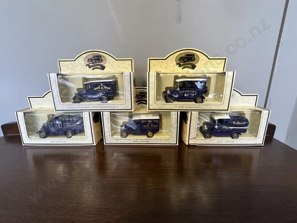 Lledo Limited Edition Days Gone Cadburys Bros Ltd & Cadburys Promotional Models, Boxed Image 1++