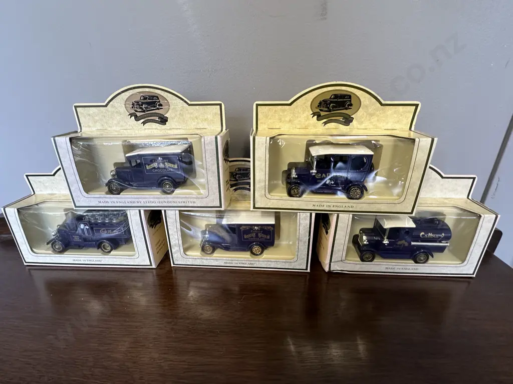 Lledo Limited Edition Days Gone Cadburys Bros Ltd & Cadburys Promotional Models, Boxed Image 1++
