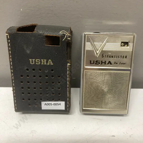 Vintage USHA DeLuxe 6 Transistor Radio With Case, Made In Hong Kong