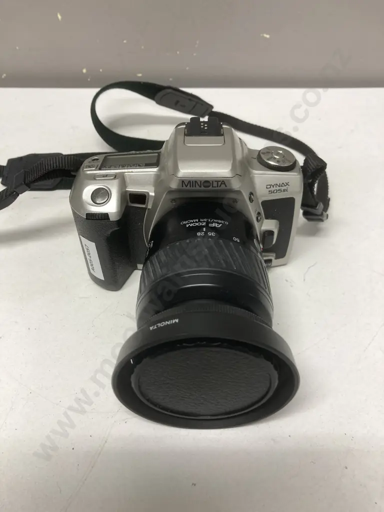 Minolta Dynax 505si 35mm SLR Film Camera With AF 28-80 Zoom Lens Image 1++