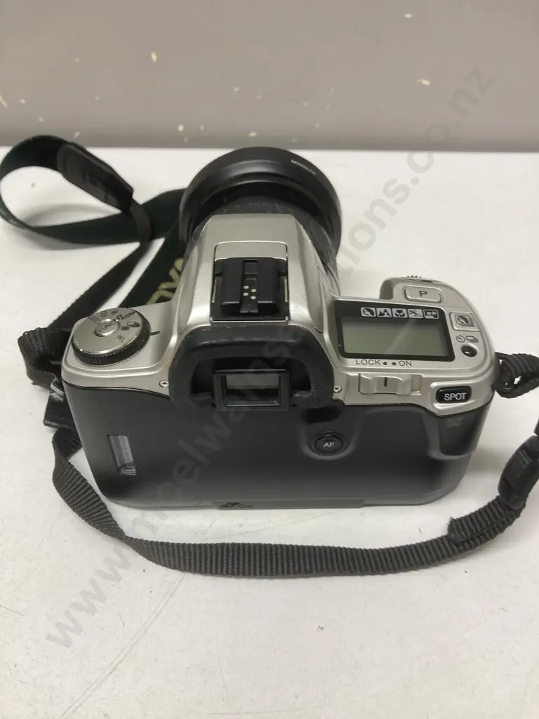 Minolta Dynax 505si 35mm SLR Film Camera With AF 28-80 Zoom Lens Image 1++