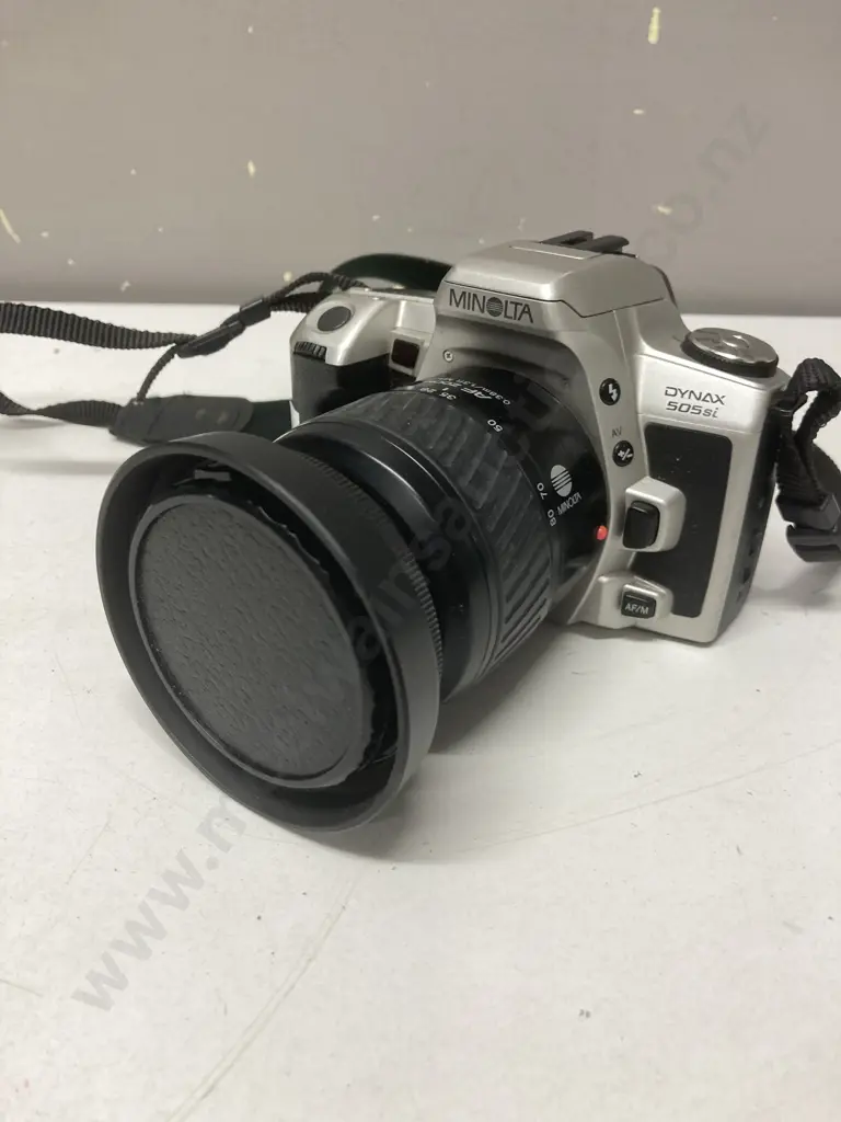 Minolta Dynax 505si 35mm SLR Film Camera With AF 28-80 Zoom Lens Image 1++