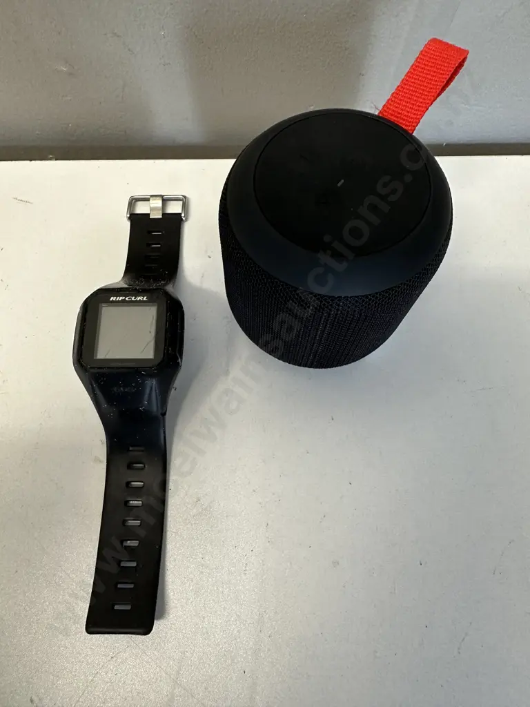 Rip Curl A1111 Ultimate Tide Watch & Veon lPX6 Bluetooth Speaker Image 1++