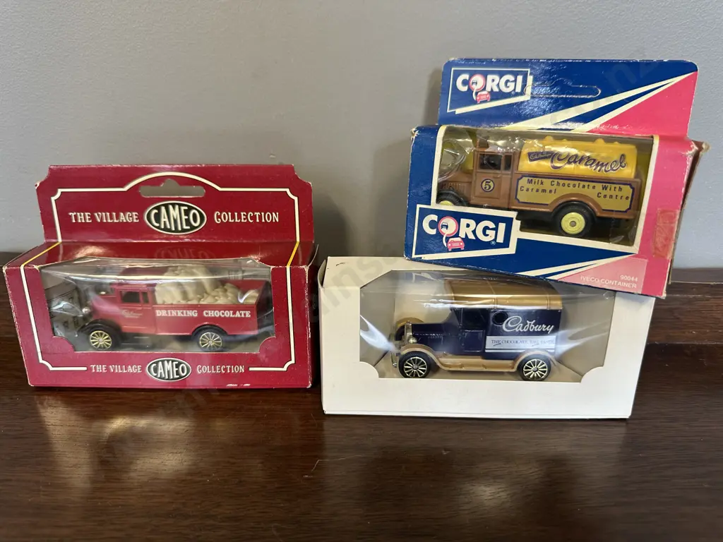 Vintage Cadburys Mattel UK 1993 Ford T4 Van, VCC Drinking Chocolate Morris Open Back Truck, Morris Caramel Truck Image 1++