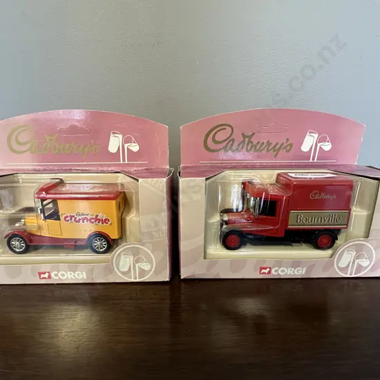 Corgi Classics Cadburys Crunchie Delivery Van & Bournville Delivery Van #61206, Boxed