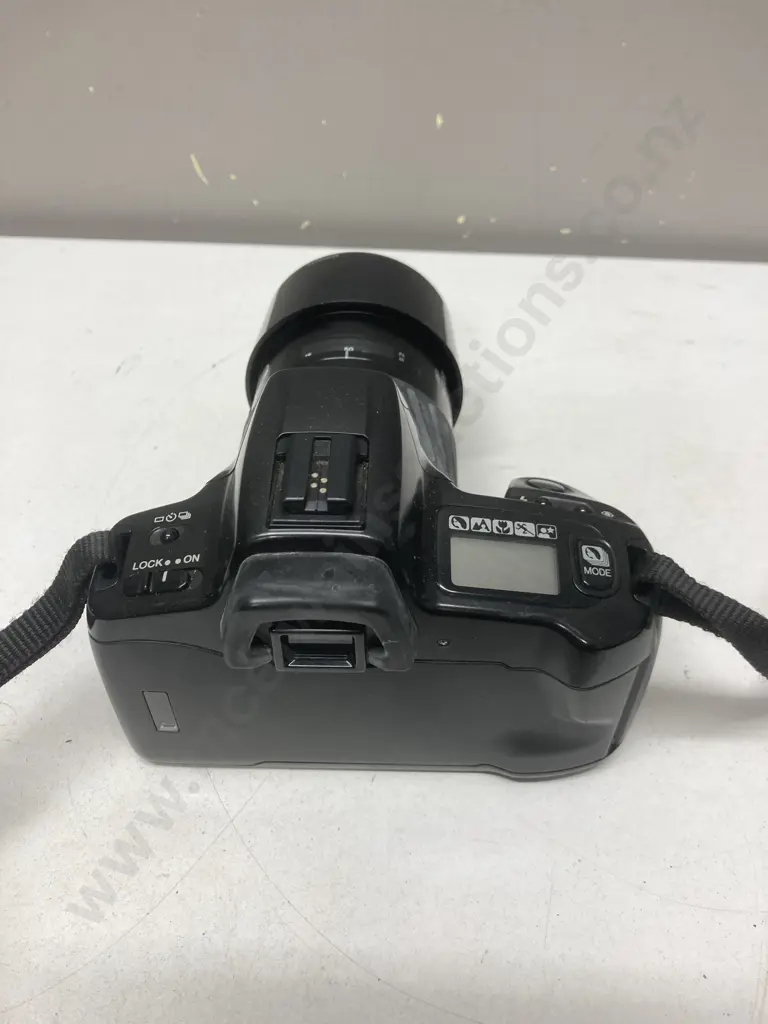 Minolta Dynax 300si 35mm SLR Film Camera With AF 75-300 & AF 35-70 Lenses, Film Etc Image 1++