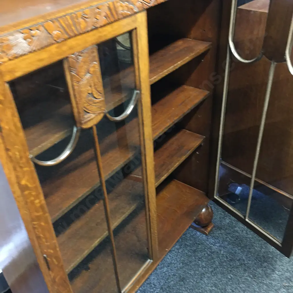 Art Deco Oak China Cabinet With Key Carved Detail H127,W87,D32cm.  Image 1++