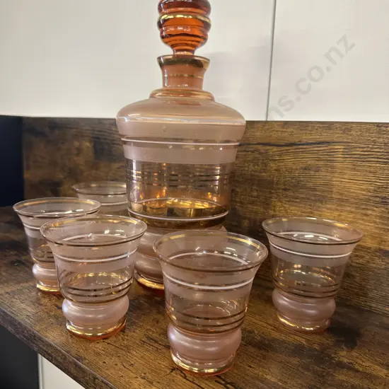 Mid Century Art Deco Pink Frosted Glass Gold Stripe Decanter With 5 Glasses