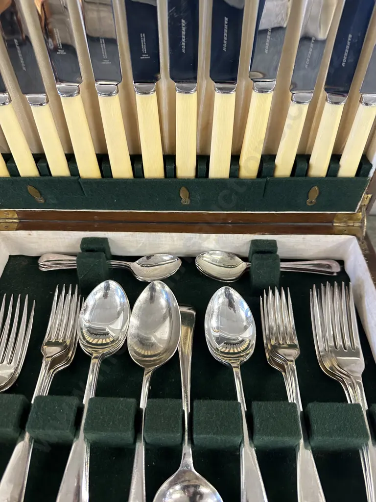 Oak & Marquetry Canteen Of Cutlery With Key  Image 1++