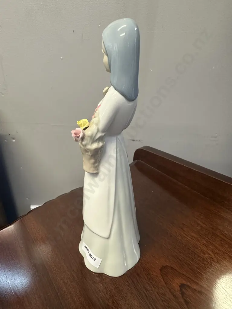 'Dorita' Porcelanas Miquel Requena Figurine Made In Spain. H25cm Image 1++